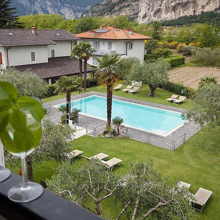 Park Hotel Eden Torbole Sul Garda Екстериор снимка