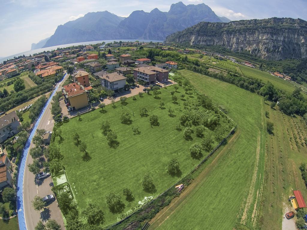 Park Hotel Eden Torbole Sul Garda Екстериор снимка