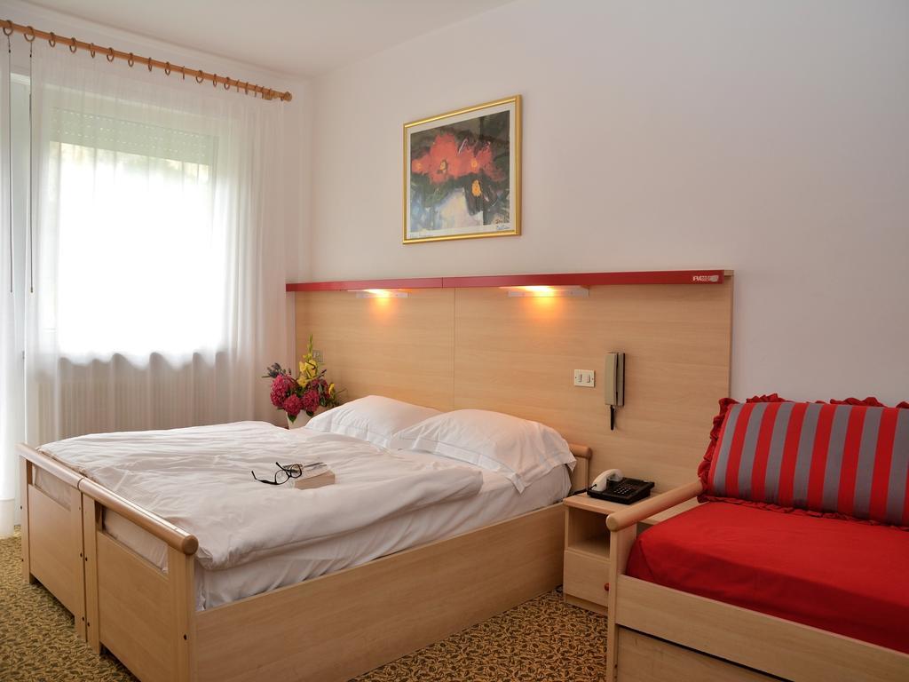 Park Hotel Eden Torbole Sul Garda Екстериор снимка