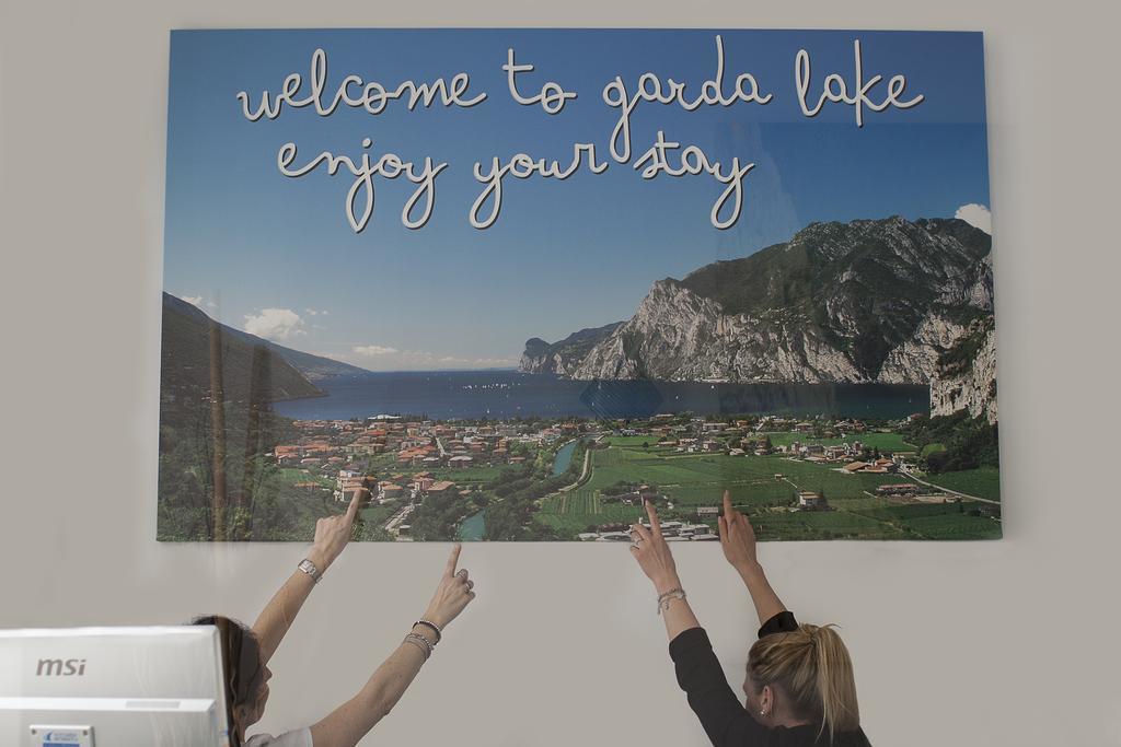 Park Hotel Eden Torbole Sul Garda Екстериор снимка
