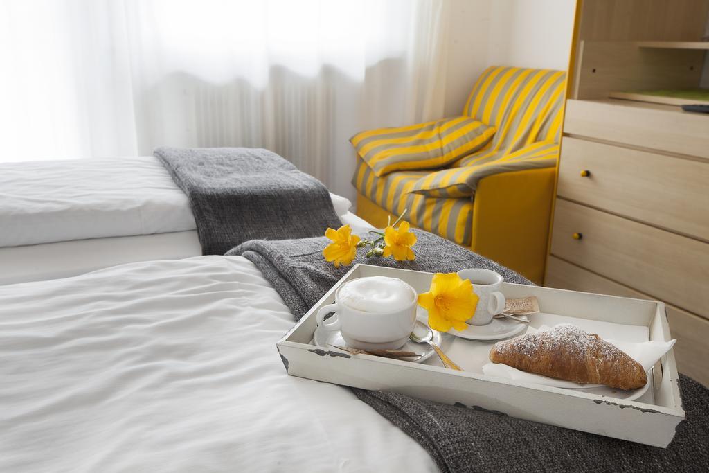 Park Hotel Eden Torbole Sul Garda Екстериор снимка