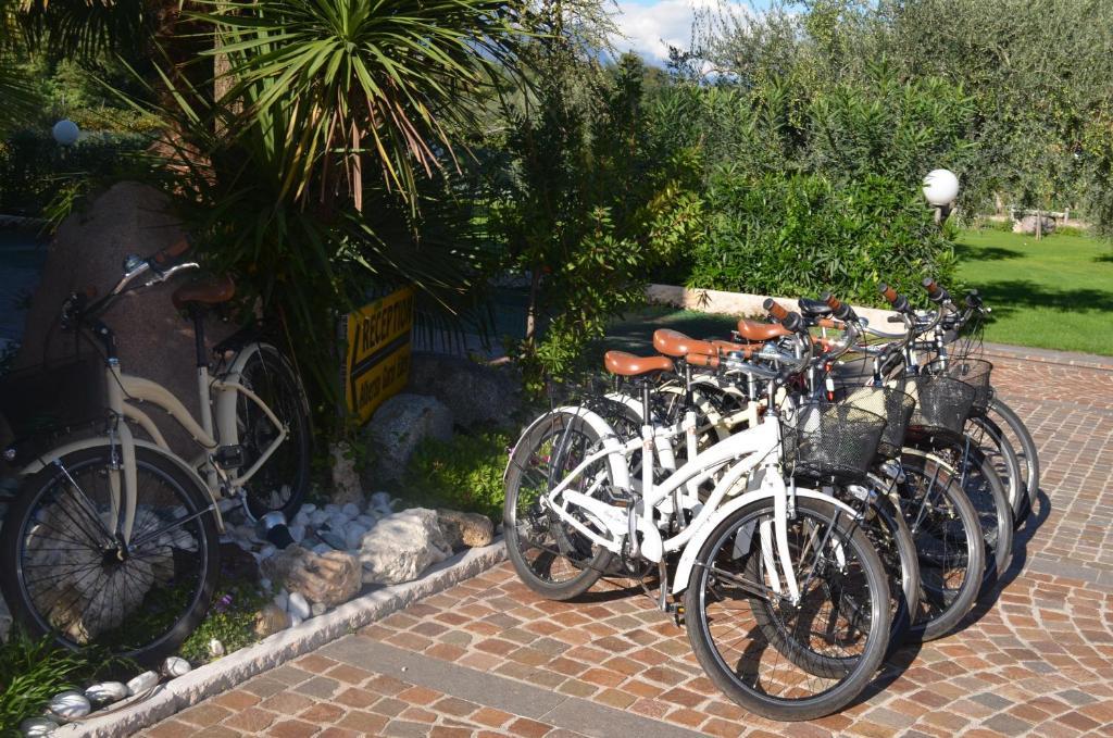 Park Hotel Eden Torbole Sul Garda Екстериор снимка