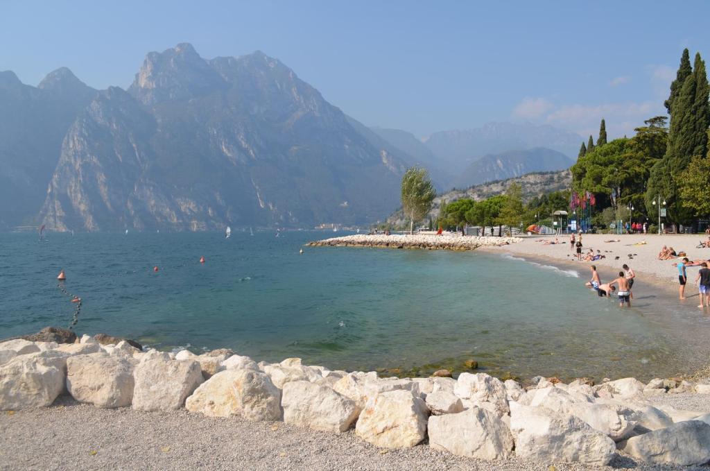 Park Hotel Eden Torbole Sul Garda Екстериор снимка