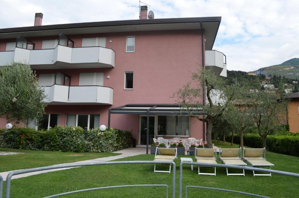 Park Hotel Eden Torbole Sul Garda Екстериор снимка