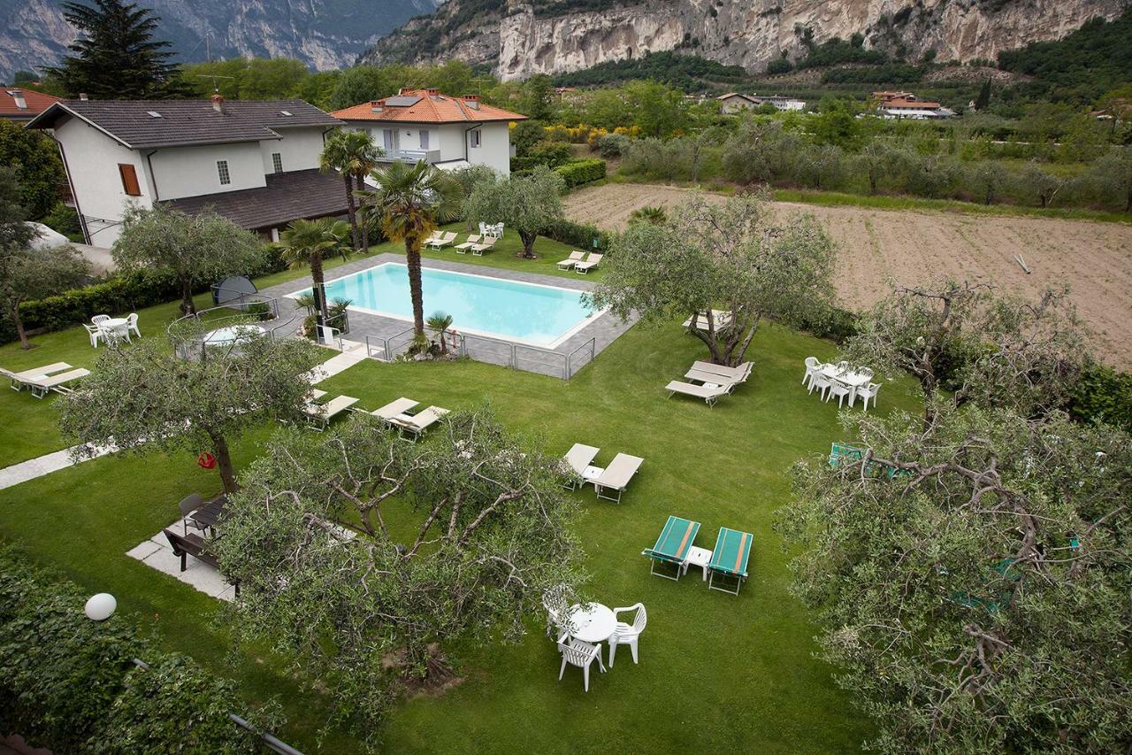Park Hotel Eden Torbole Sul Garda Екстериор снимка